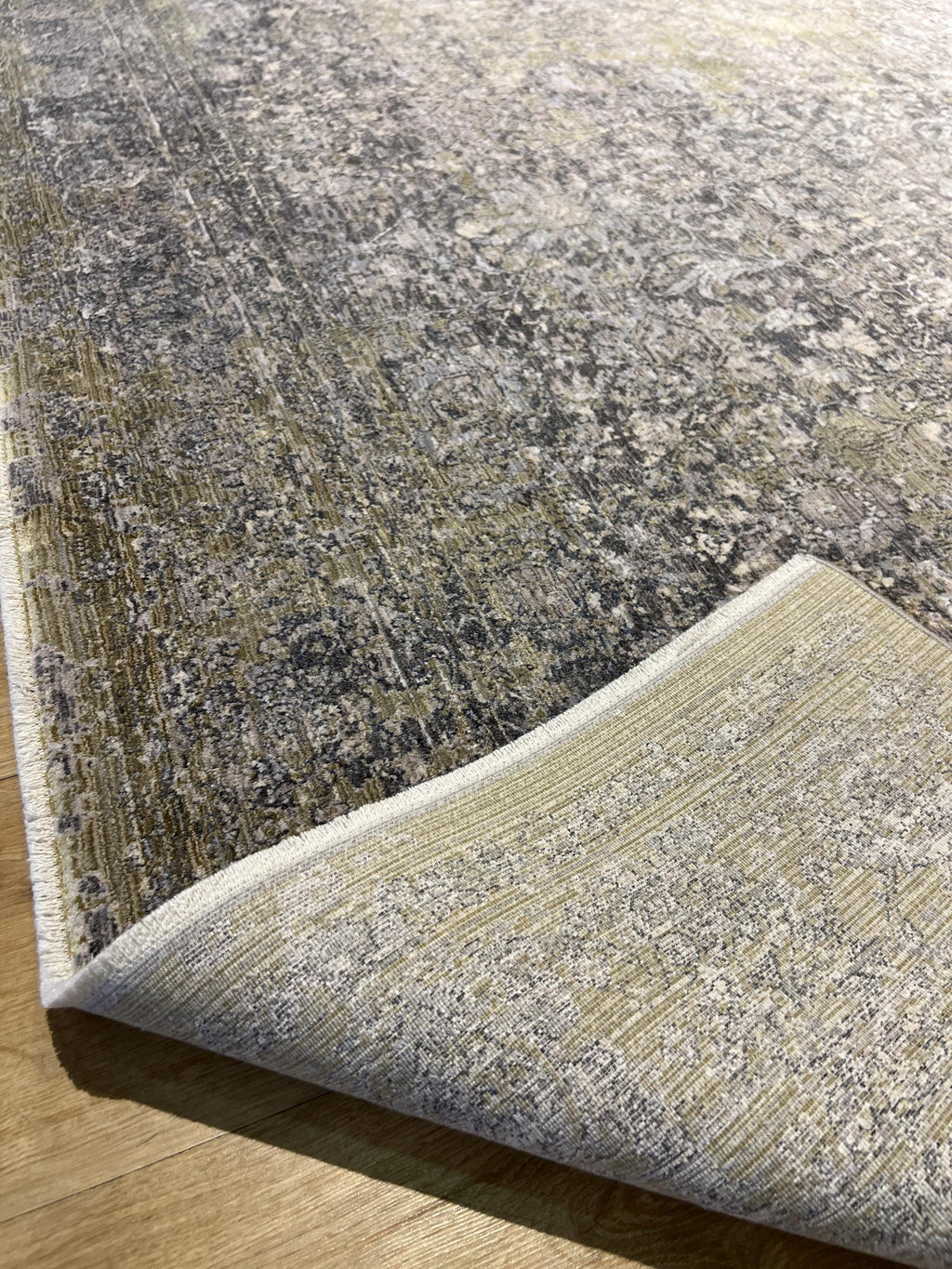 7x10 Ft Gray Yellow Bamboo Rug with Antique Distressed Pattern