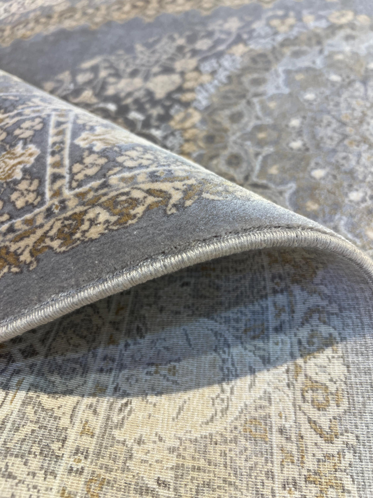Gray Gold Medallion Silk Rug, 3x5 ft, Classic Luxury Small Area Rug