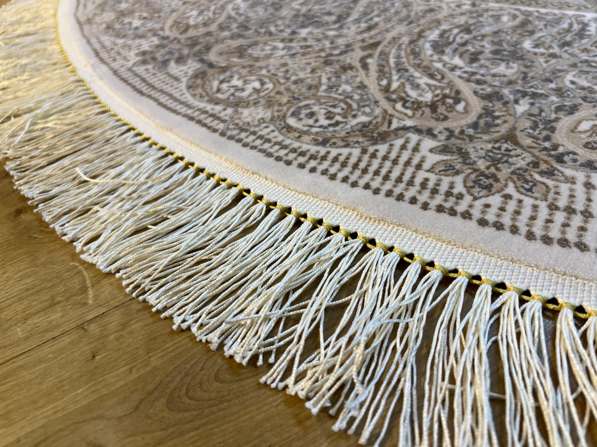 5x5 Ft Round Cream Gold Silk Rug, Classic Luxury Rug
