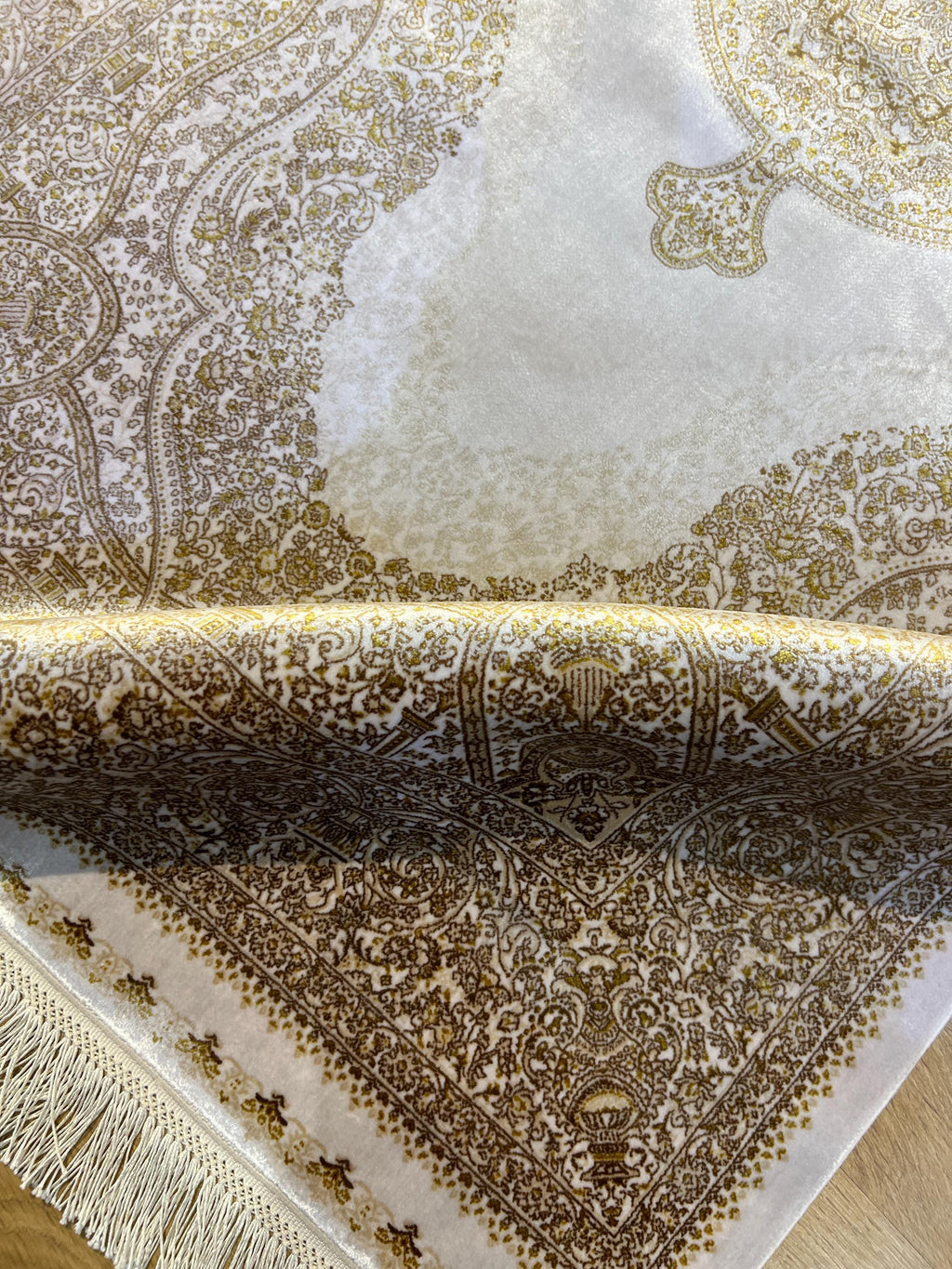 Ivory Silk Rug with Gold Pattern and Medallion, 3x5 ft, Classic Luxury Small Rug