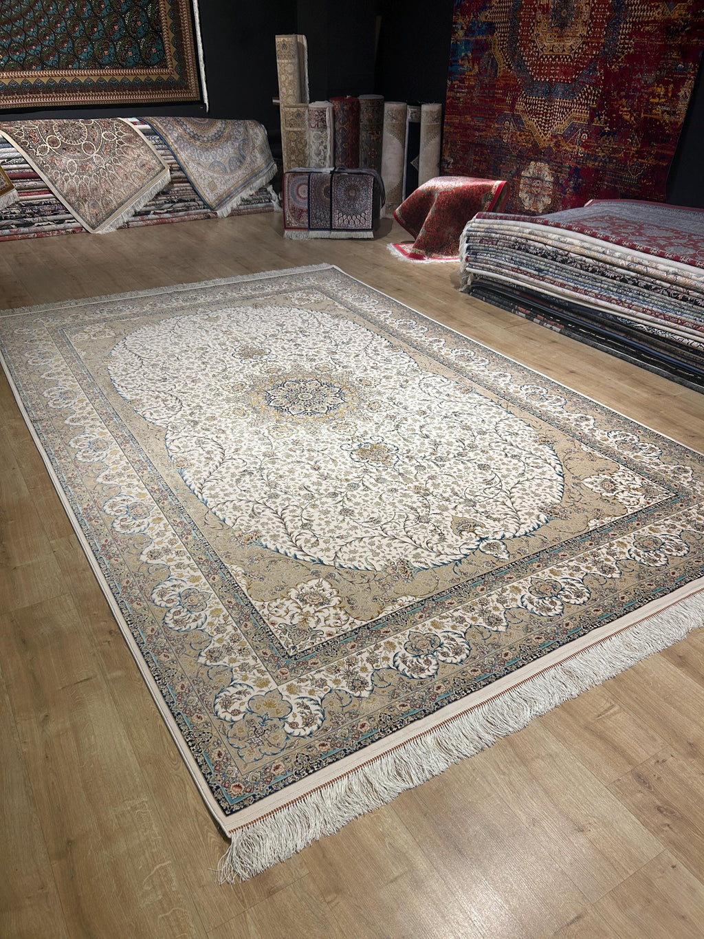 Ivort Silk Rug, Blue Beige Medallion Classic Luxury Turkish Carpet