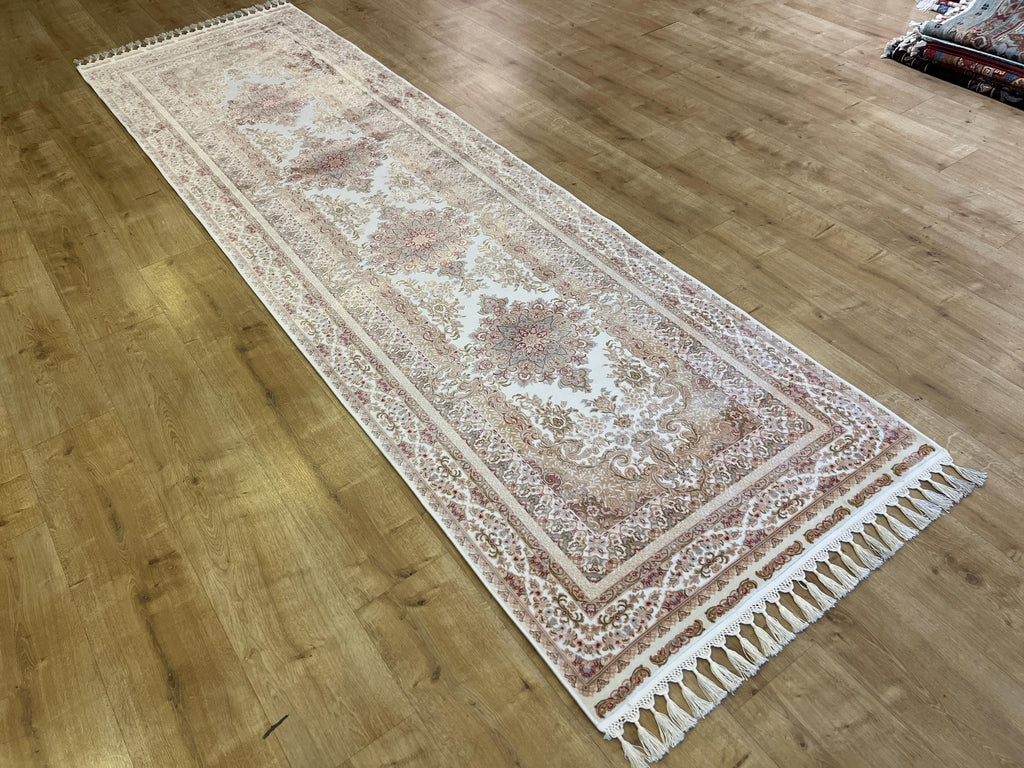 Cream Gold Medallion Silk Runner Rug, 3x10 ft, Classic Luxury Hallway Rug