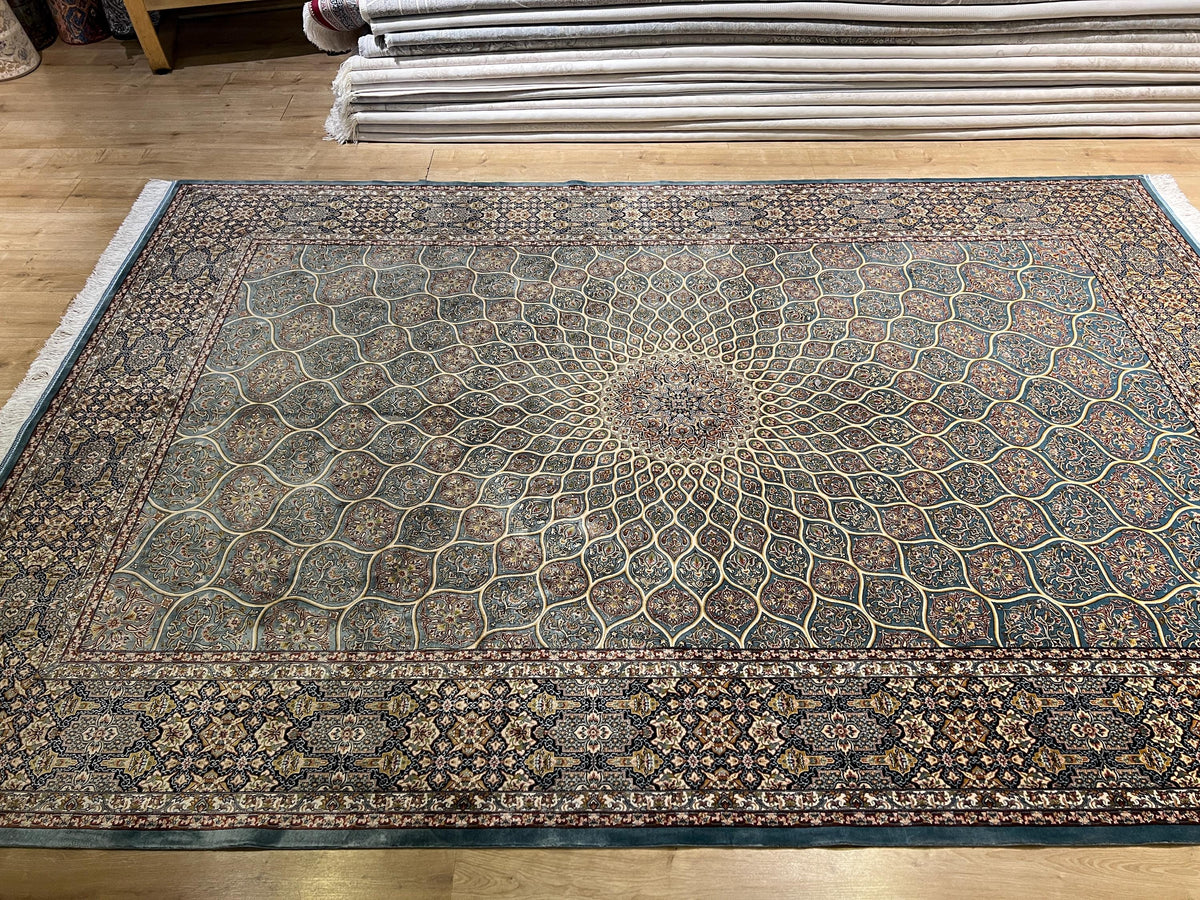 7x10 Ft Blue Silk Rug, Classic Medallion Design, Traditional Pattern
