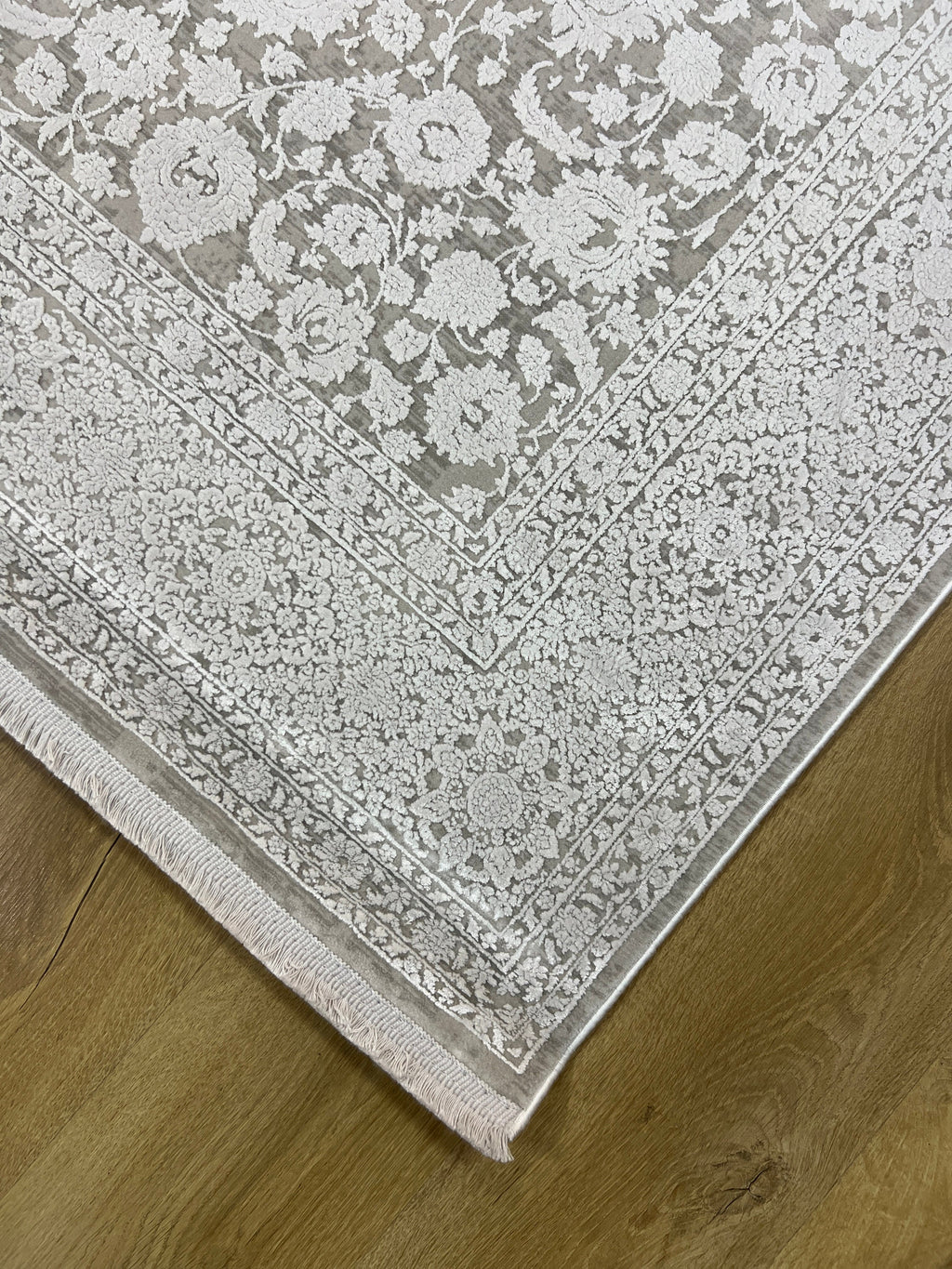 White Floral Bamboo Rug 5x8 ft, Turkish Carpet