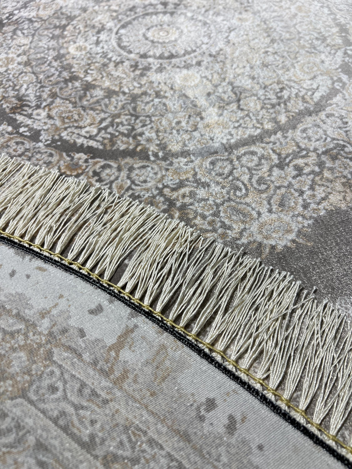 5x5 Ft Gray Brown Silk Rug, Medallion Design, Classic Luxury Area Rug