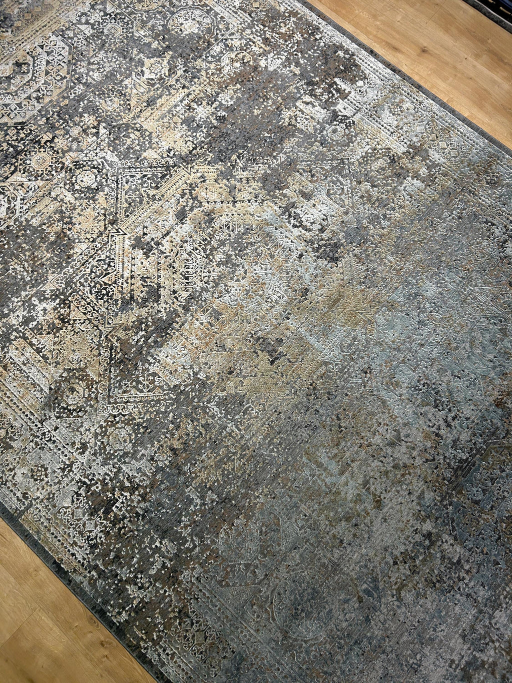Gray Gold Bamboo Rug with Antique Distressed Medallion Pattern