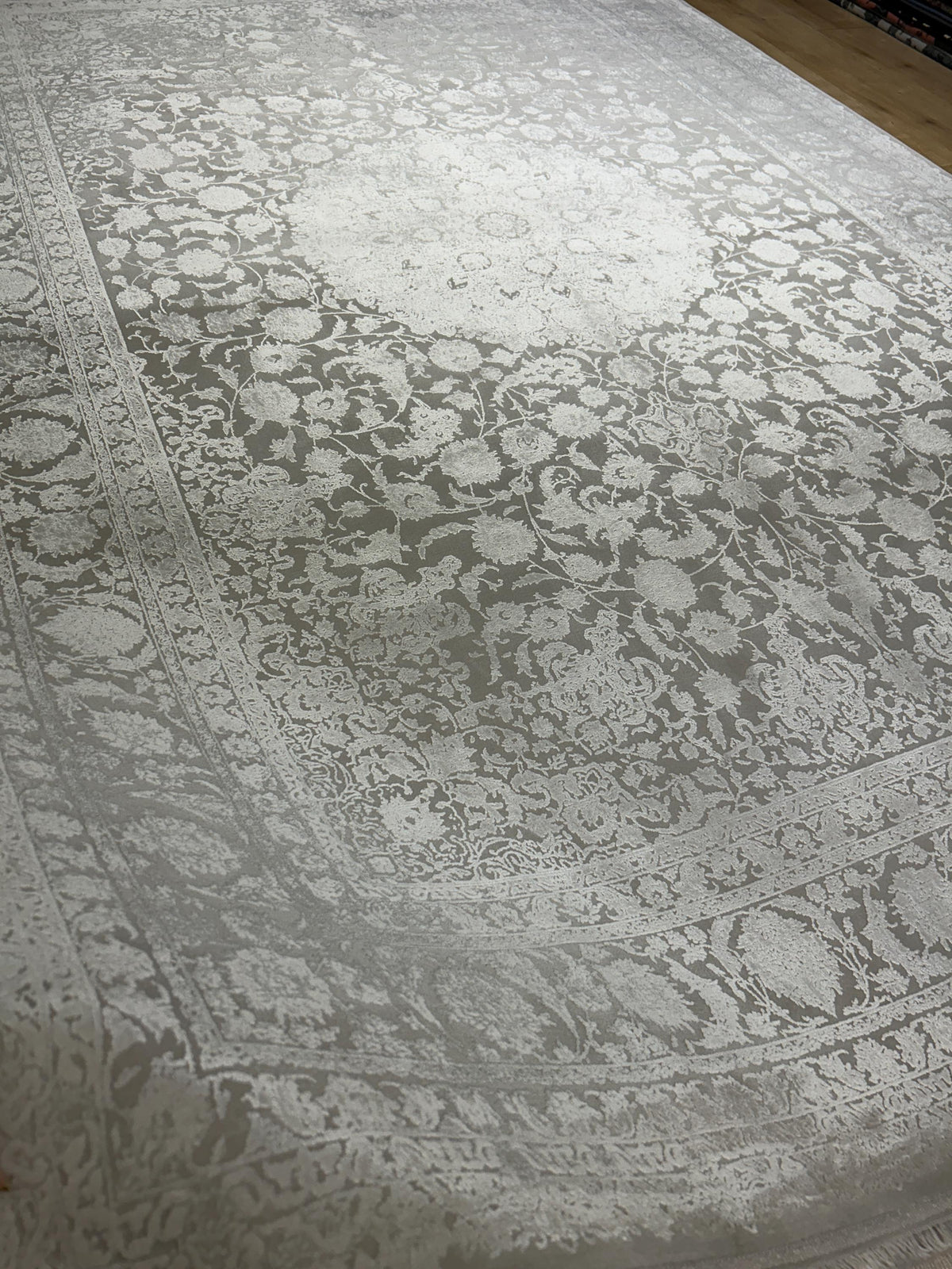 7x10 ft Ivory Bamboo Medallion Design Rug, Classic Turkish Rug