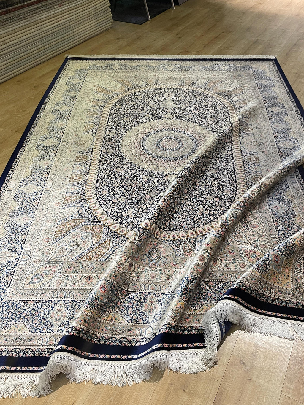 7x10 Ft Dark Blue Silk Rug, Luxury Medallion Design, Traditional Pattern