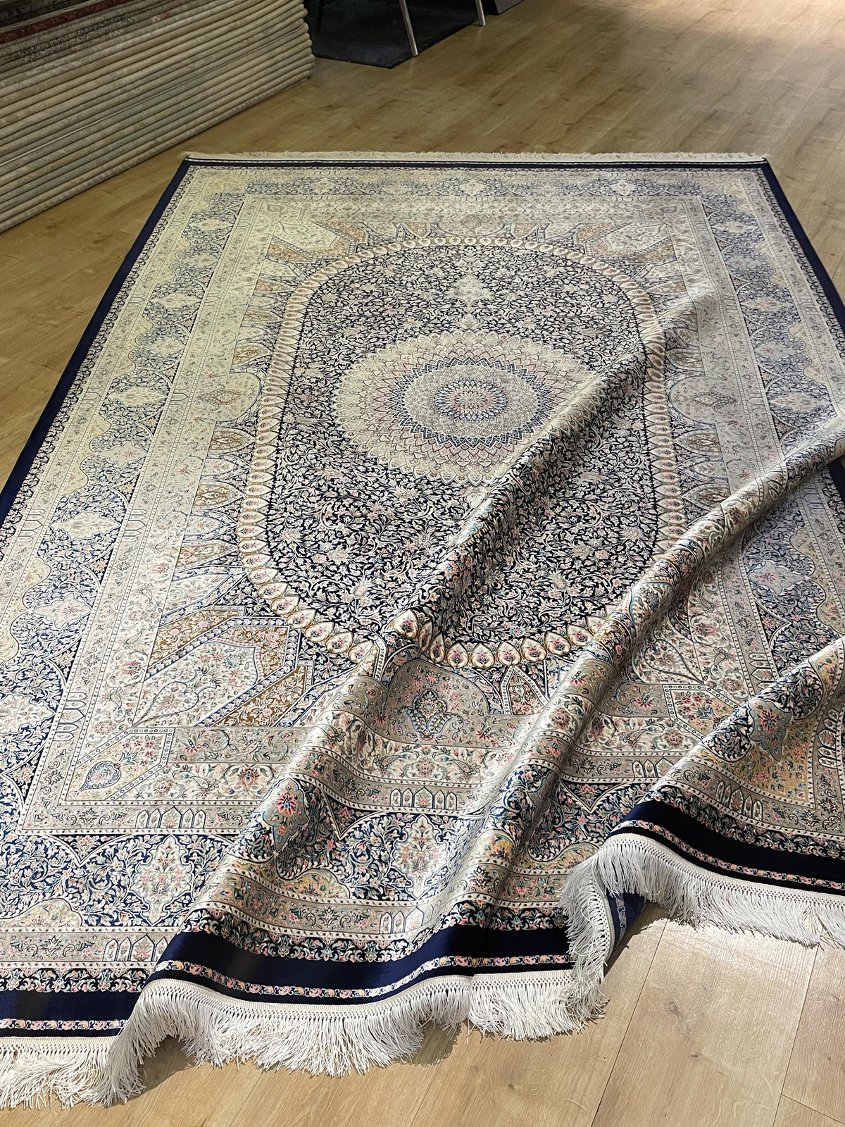 7x10 Ft Dark Blue Silk Rug, Luxury Medallion Design, Traditional Pattern