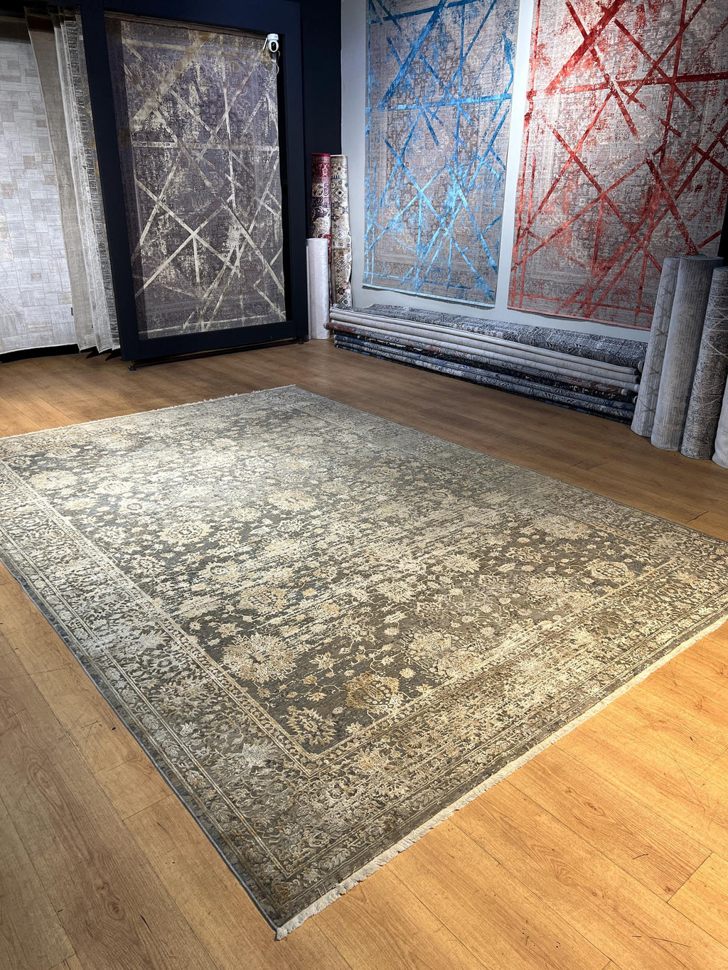 Brown Gray Bamboo Rug with Antique Distressed Floral Pattern