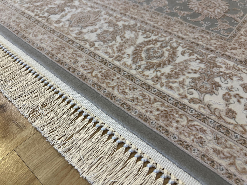 5x8 Ft Gray Bamboo Rug with Cream Border and Beige Pattern