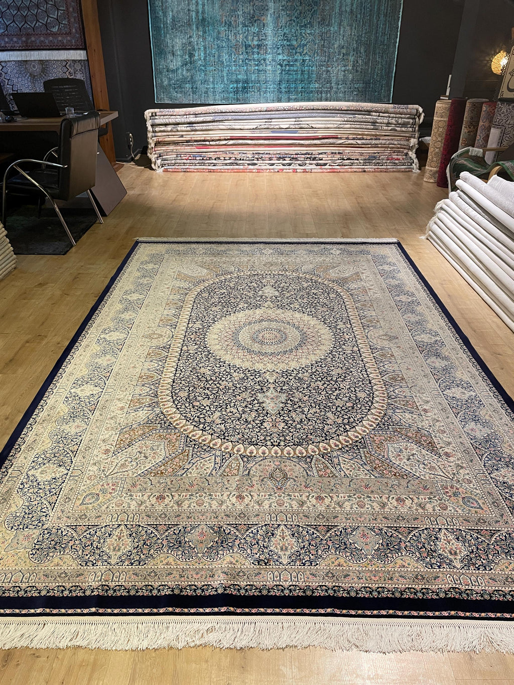 7x10 Ft Dark Blue Silk Rug, Luxury Medallion Design, Traditional Pattern