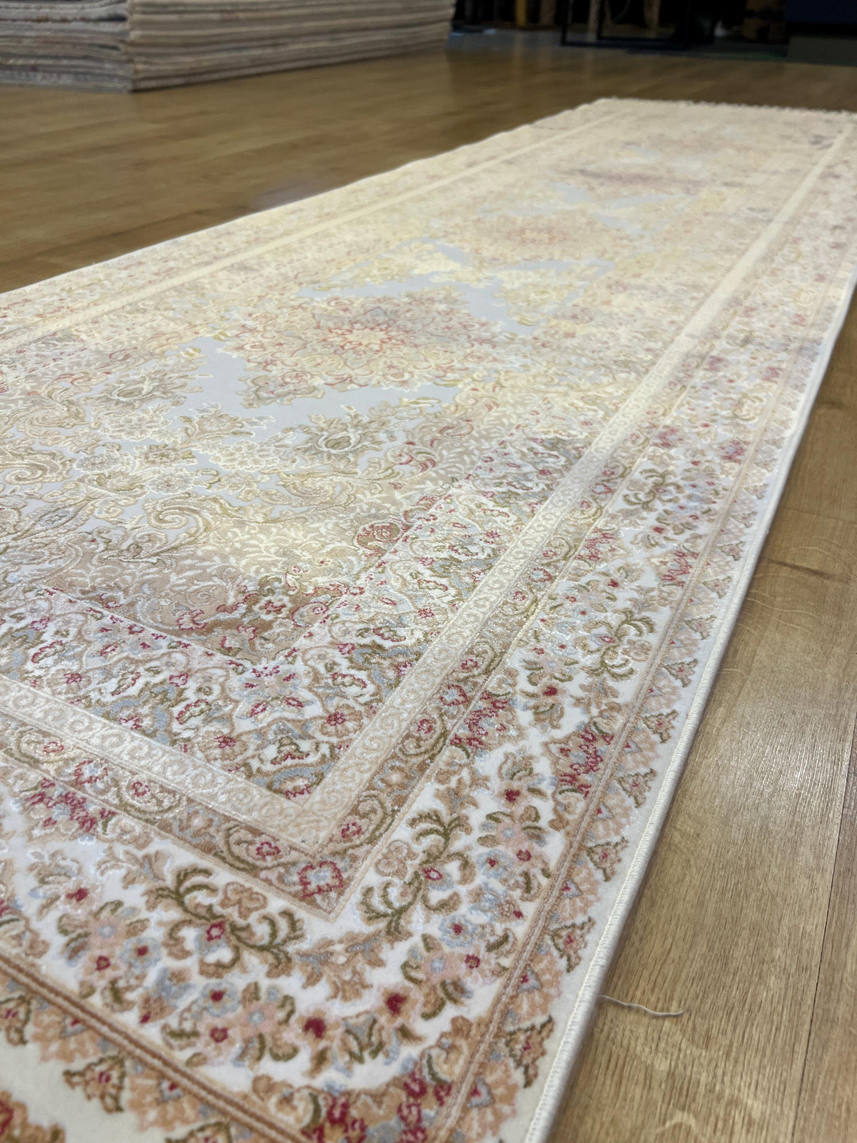 Cream Gold Medallion Silk Runner Rug, 3x10 ft, Classic Luxury Hallway Rug