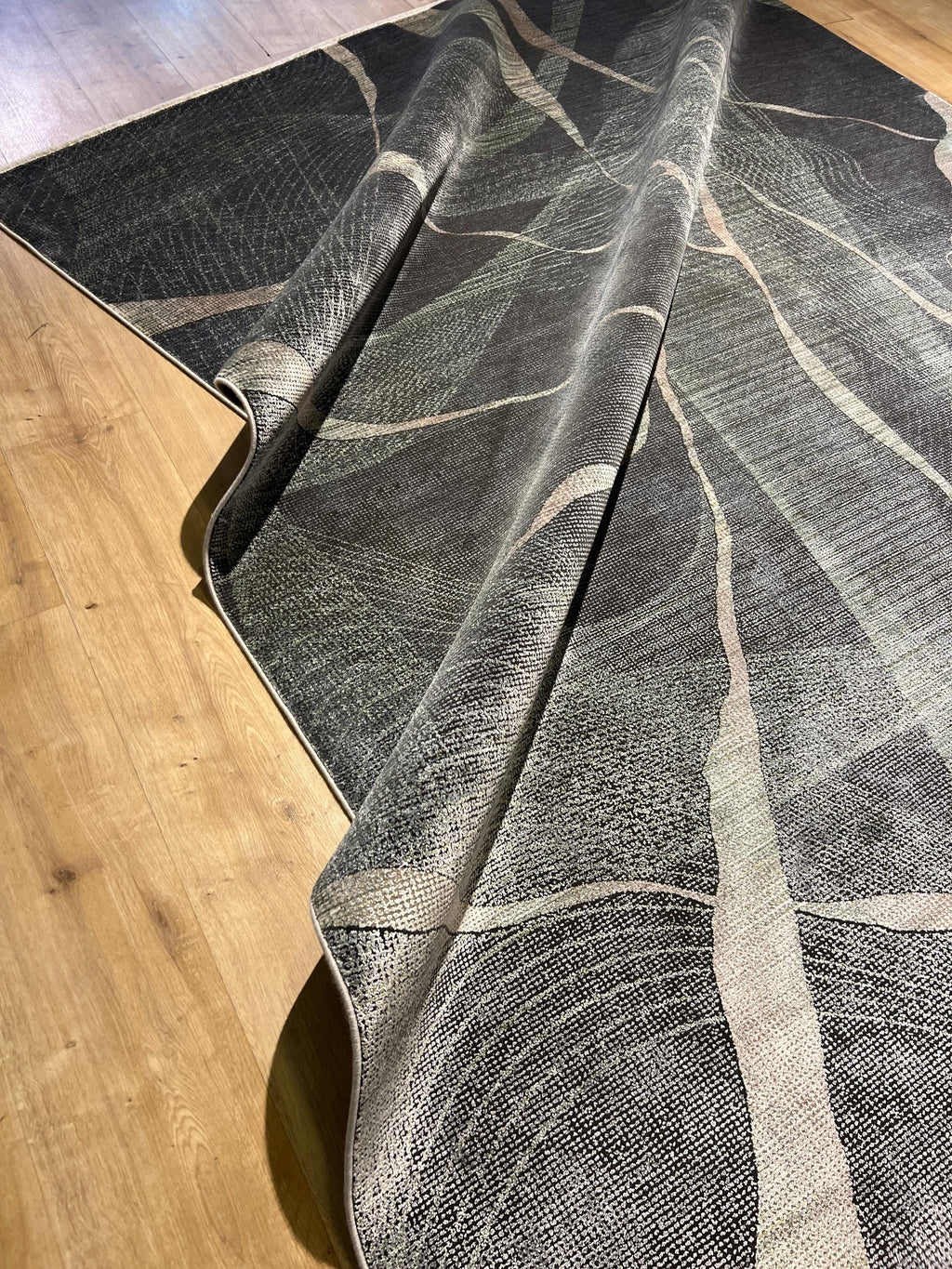 7x10 ft Gray Green Bamboo Rug with Abstract Modern Design