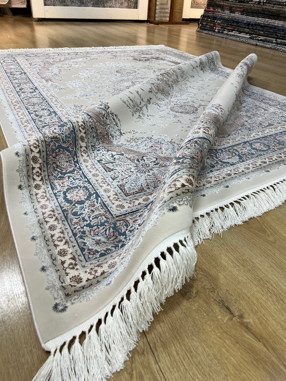 5x8 ft Ivory Silk Rug with Blue Border and Medallion, Classic Turkish Style