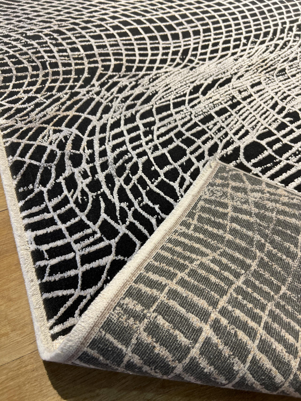 7x10 Ft Gray Abstract Line Bamboo Area Rug